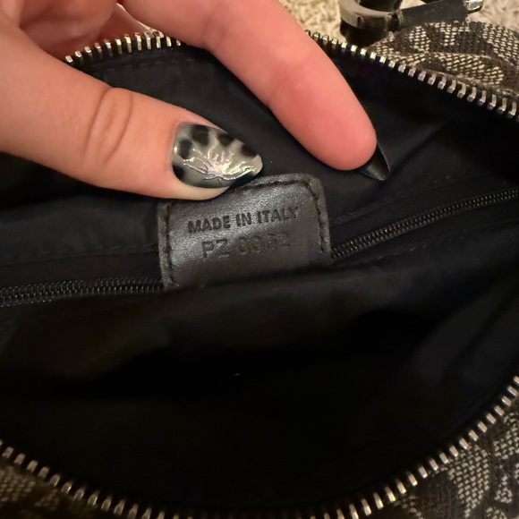 Christian Dior Monogram Handbag - Picture 15 of 16